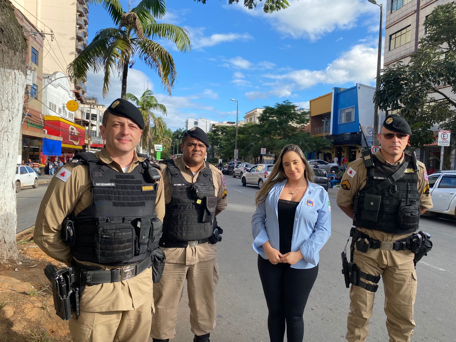 Polícia Militar e Prefeitura realizam operação para combater transporte clandestino de passageiros